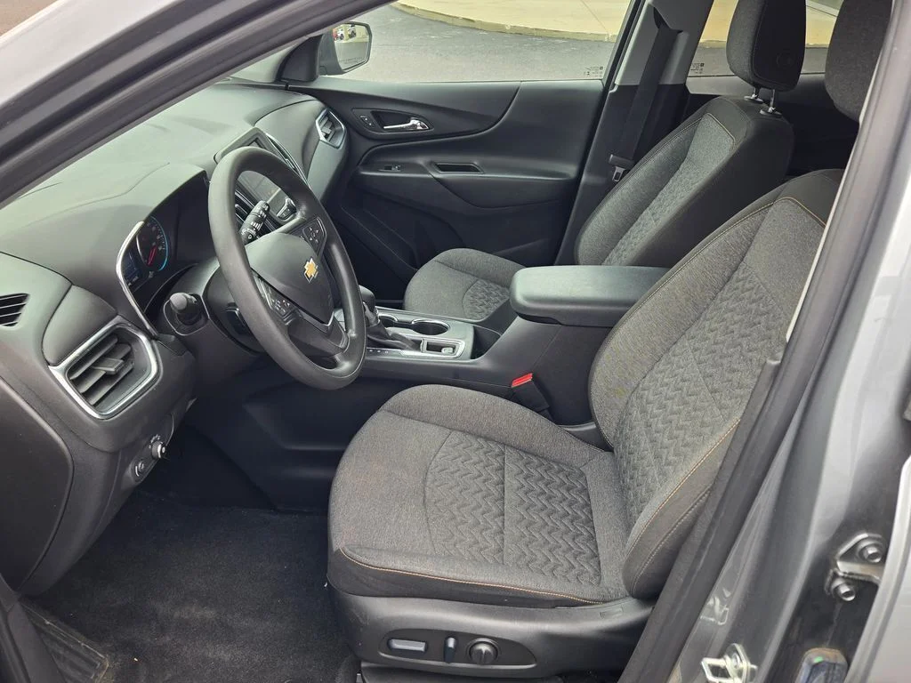 Used 2024 Gray Chevrolet LT image 21