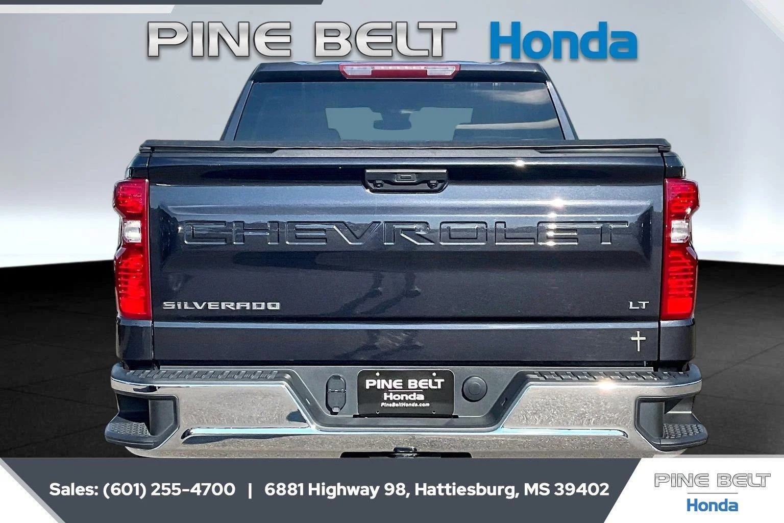 Used 2024 Dark Ash Metallic Chevrolet LT image 4