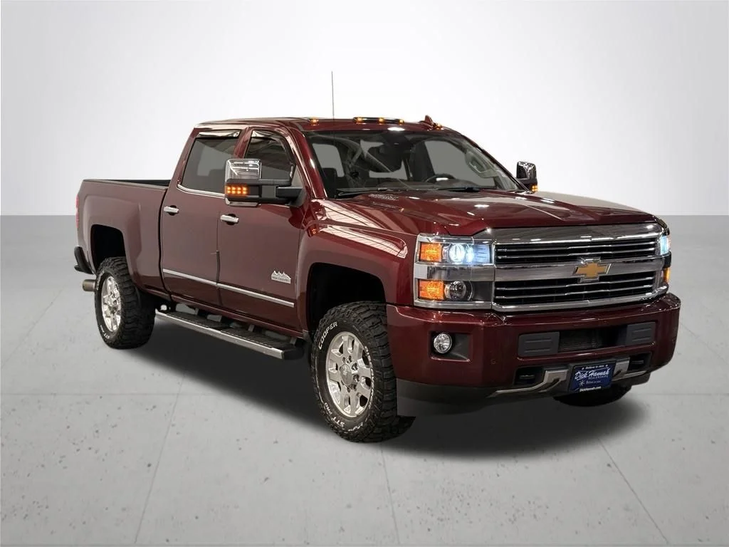 Used 2016 Red Chevrolet High Country image 7