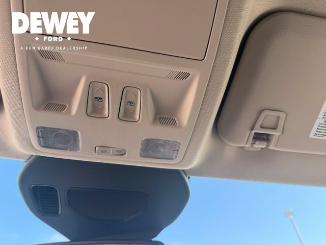 Used 2020 Magnetic Ford Titanium image 18