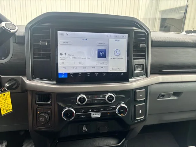 Used 2025 Silver Ford XLT image 17