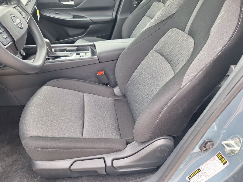 2026 Nissan Sentra SV - Photo 10