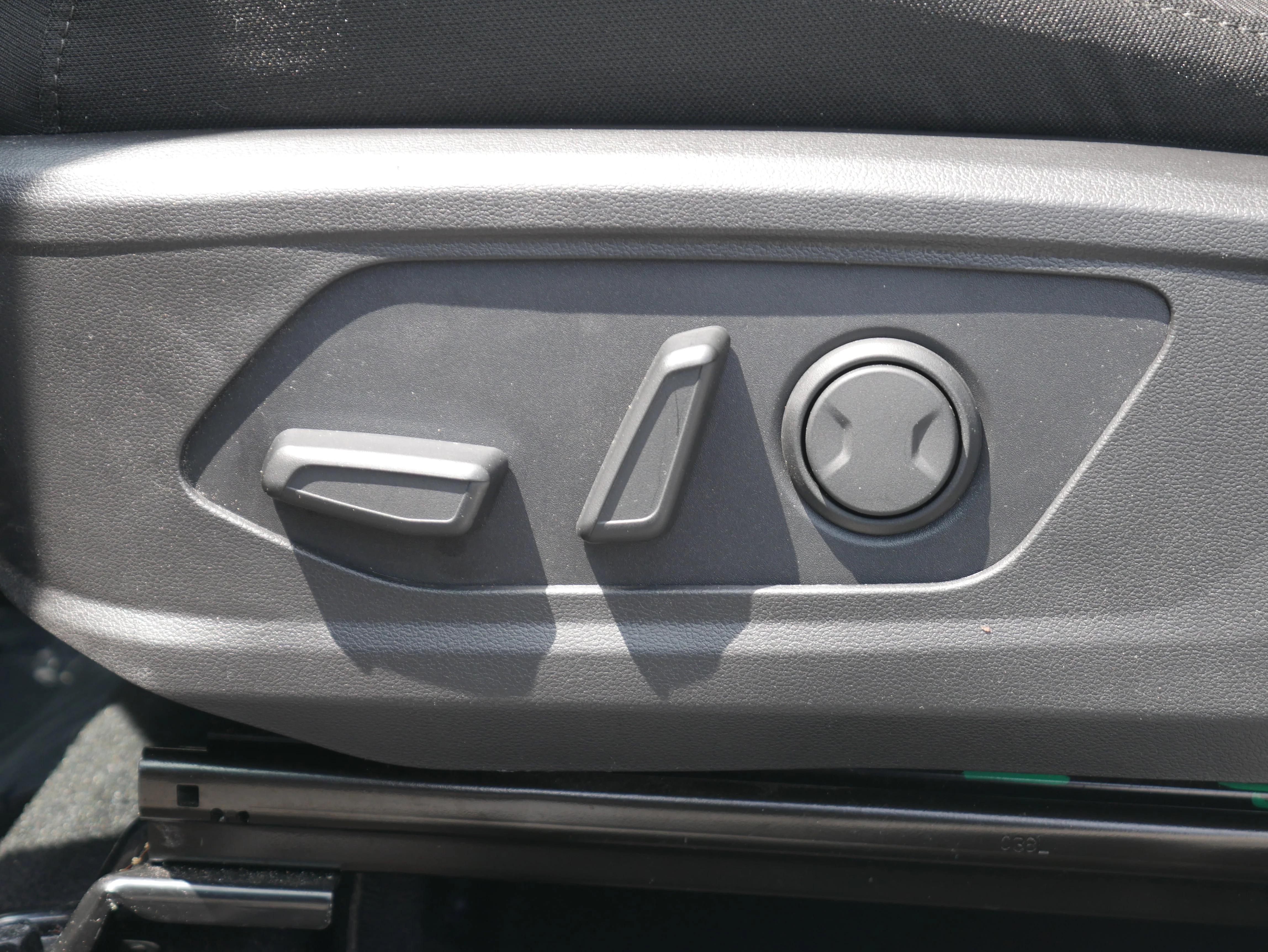 Used 2023 Serenity White Pearl Hyundai SEL image 13