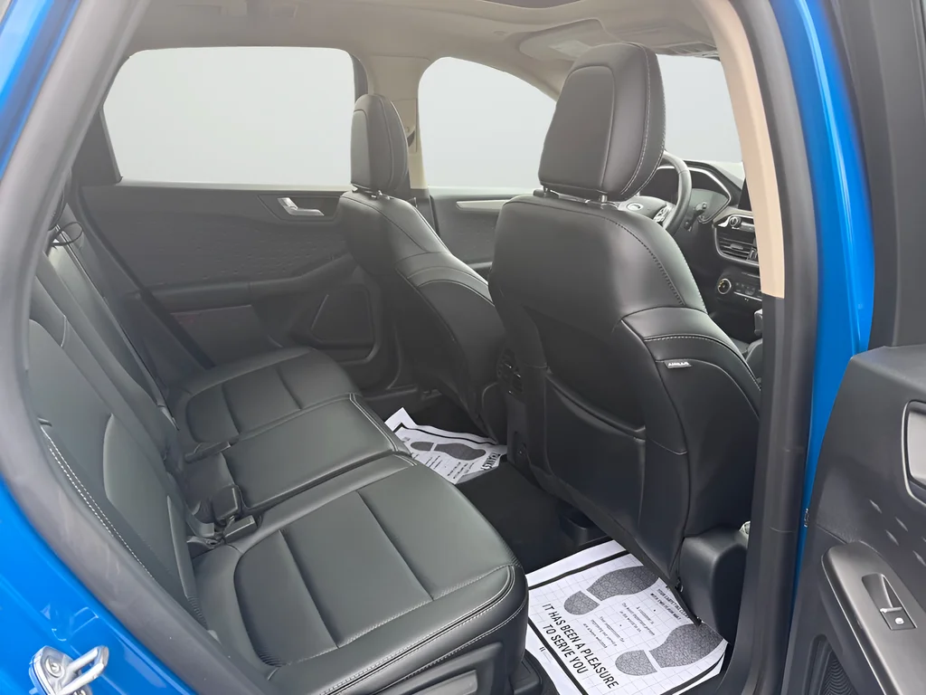 Used 2020 Blue Ford SEL image 24