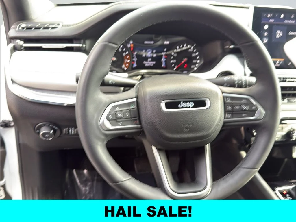 Used 2023 White Jeep Limited image 27