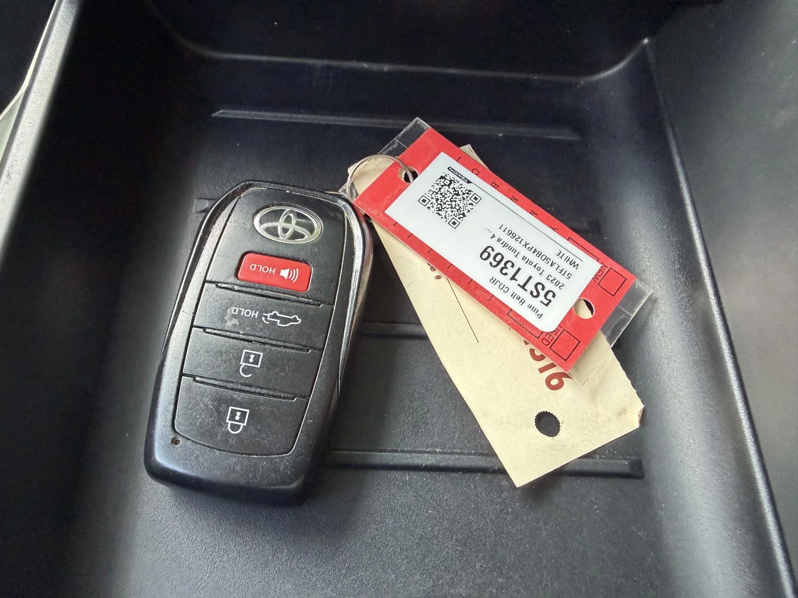 Used 2023 Ice Cap Toyota SR5 image 13