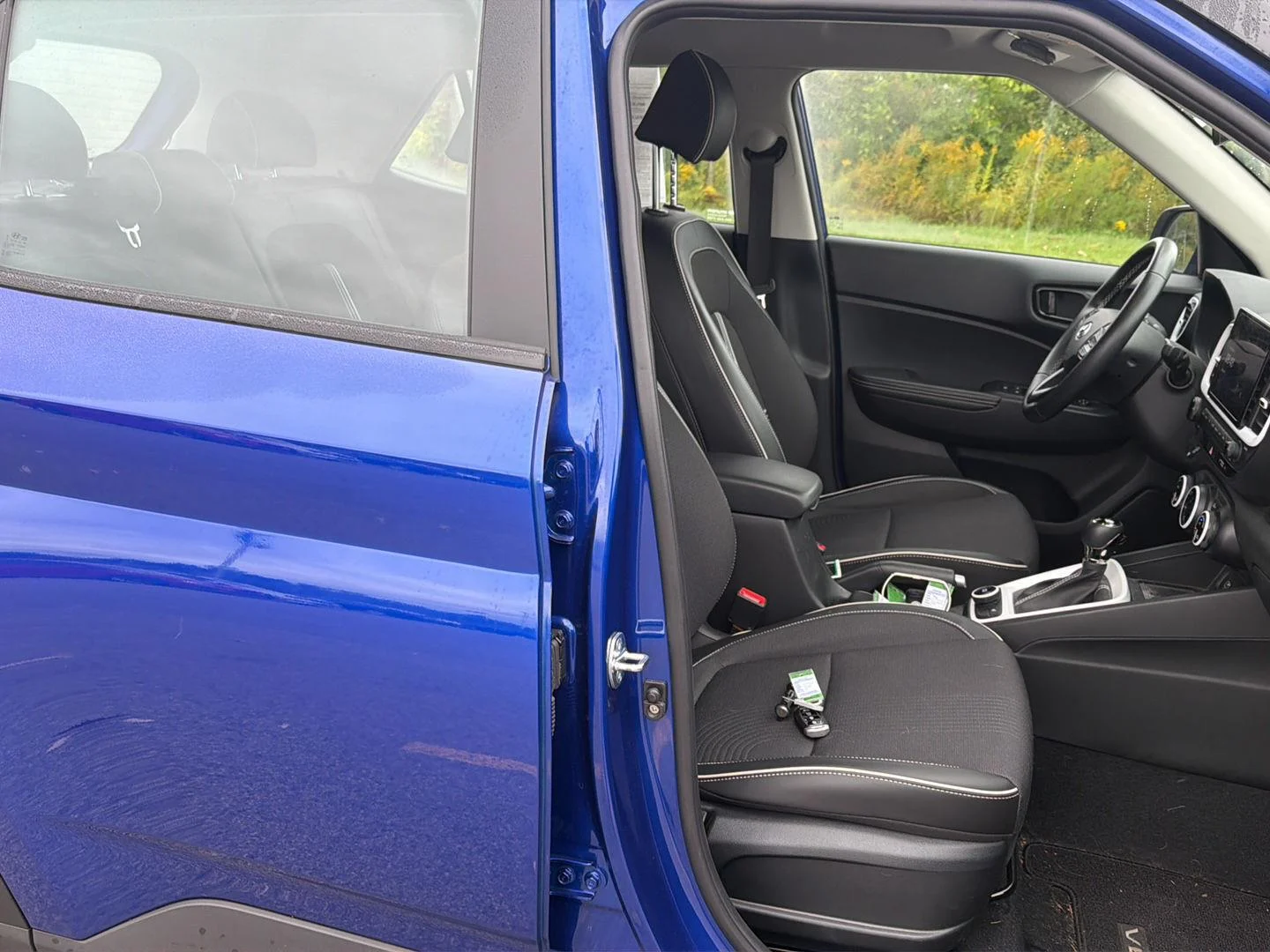 Used 2023 Intense Blue Hyundai Limited image 18