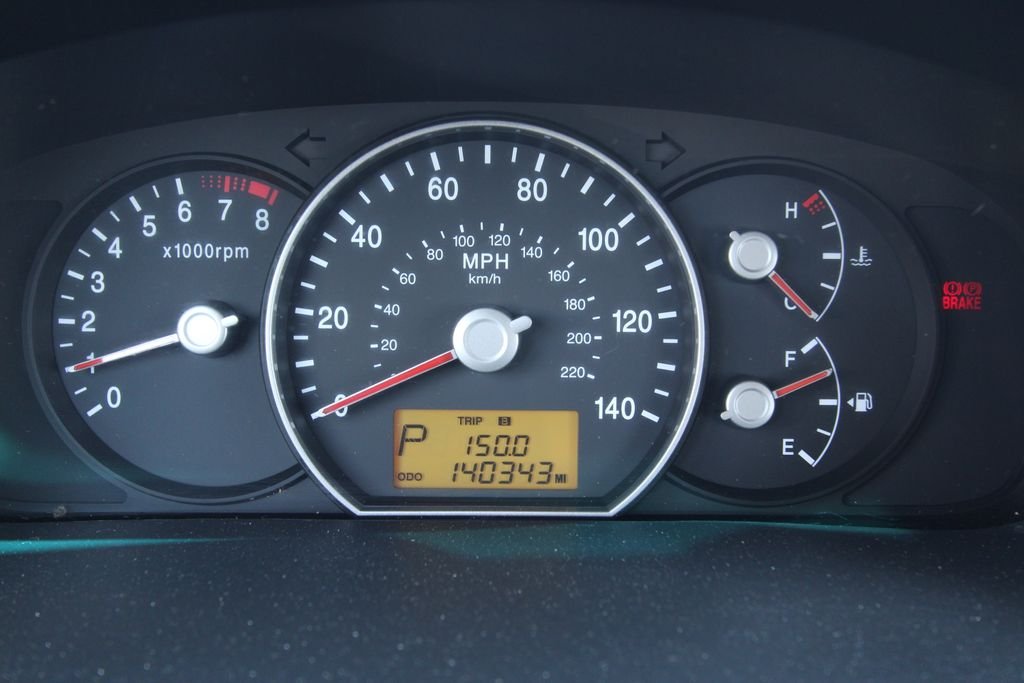 Used 2009 Gray Kia LX image 33