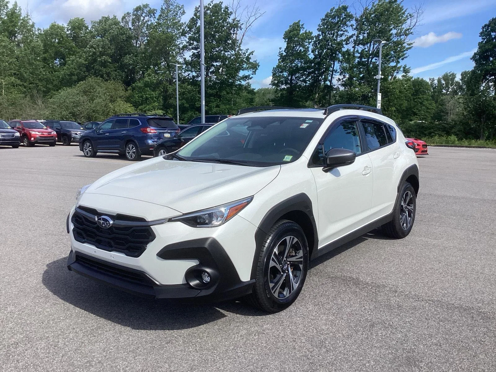 Used 2024 Crystal White Pearl Subaru Premium image 3