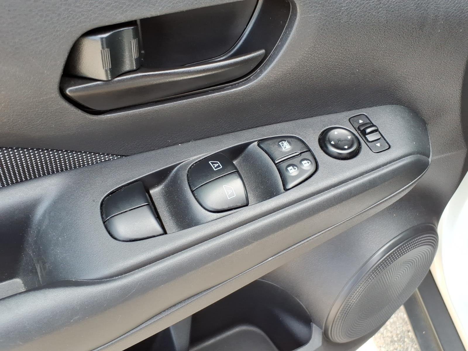 Used 2020 Brilliant Silver Metallic Nissan S image 11