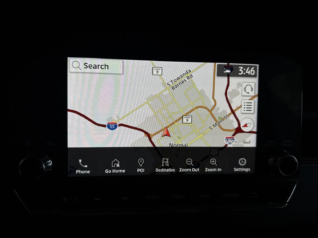 Used 2024 White Mitsubishi SE image 29