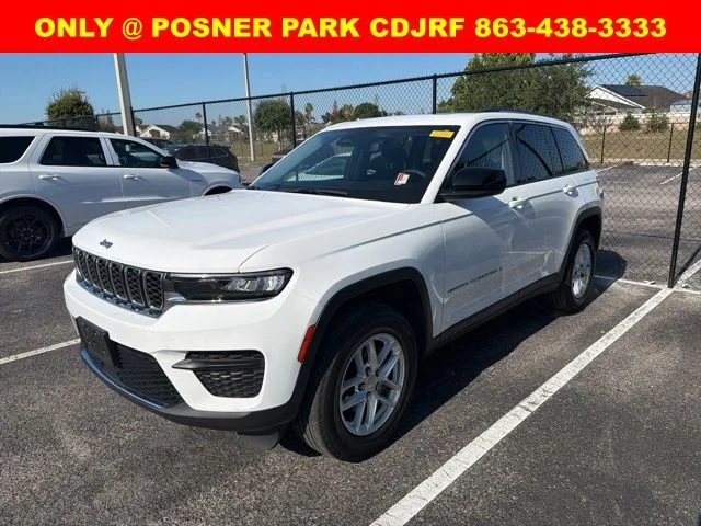 2023 Jeep Grand Cherokee Laredo 4x4's photo