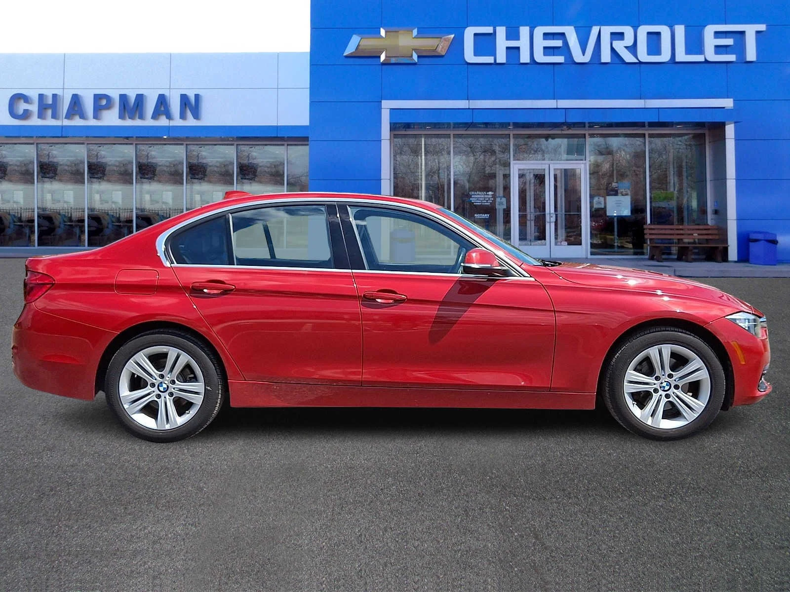 Used 2017  BMW 330i image 7