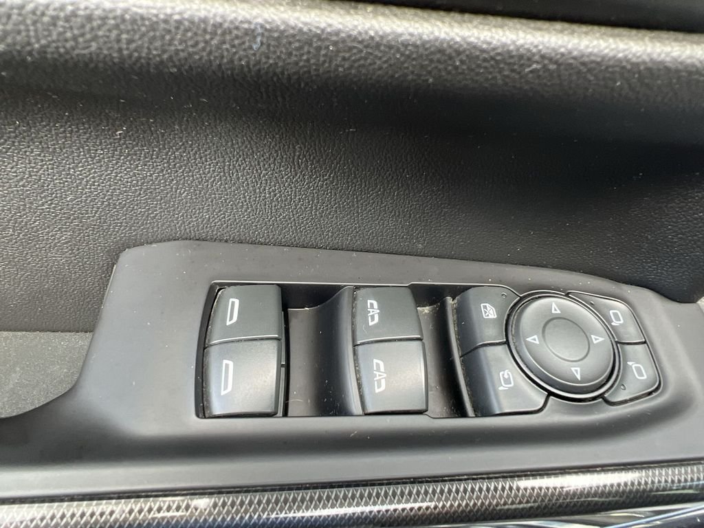 Used 2020 Blue GMC AT4 image 19