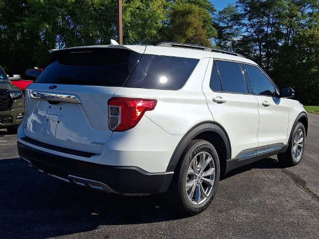 Used 2023 White Ford XLT image 6