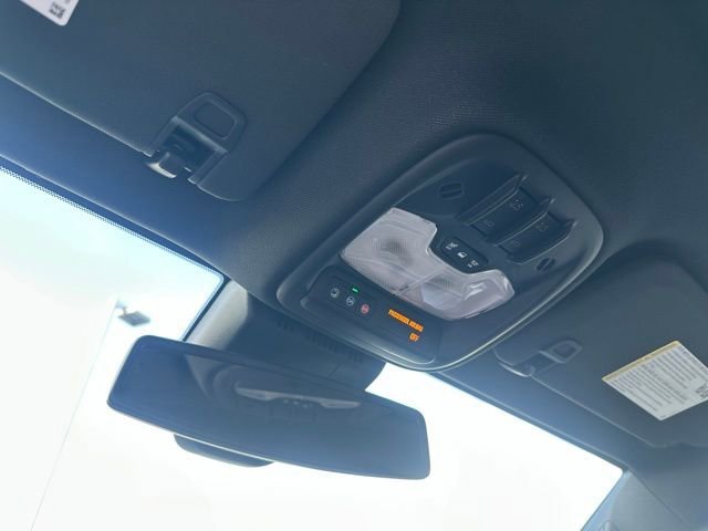 2026 Chevrolet Colorado ZR2 - Photo 13