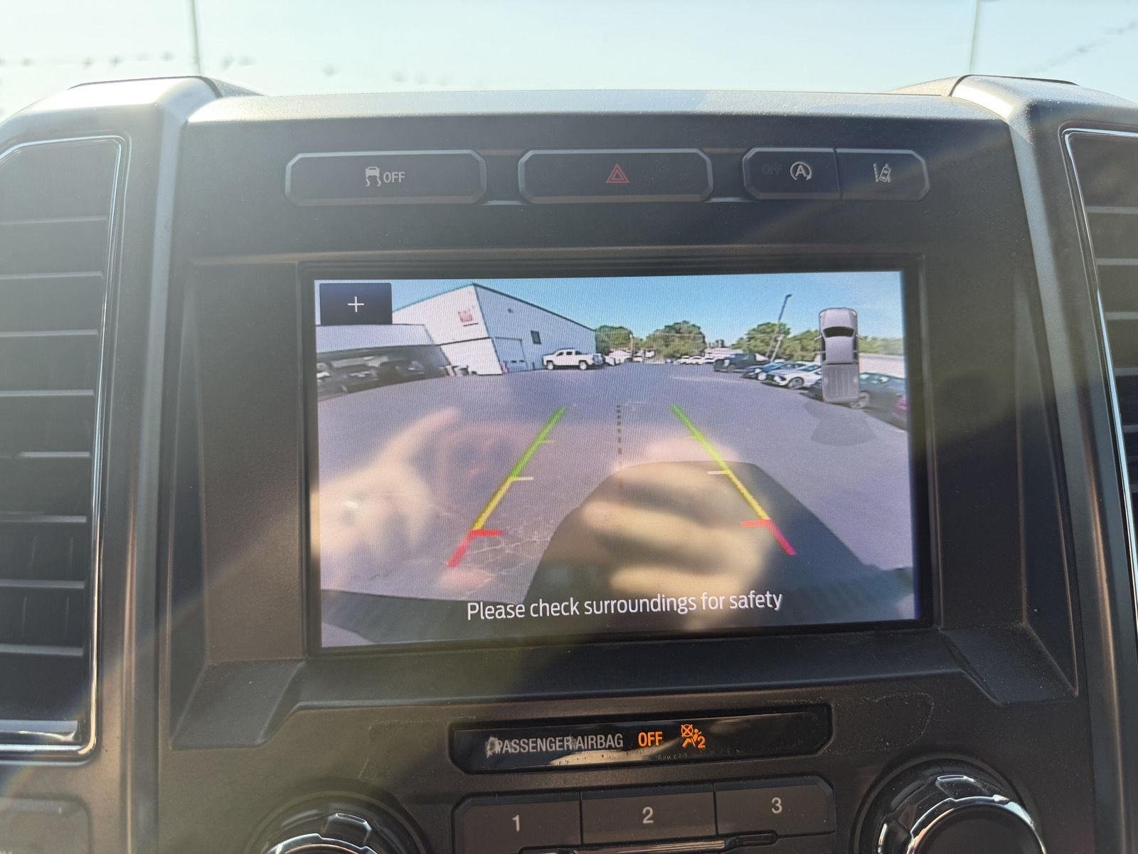 Used 2020 Agate Black Metallic Ford LARIAT image 22