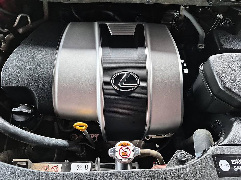 Used 2018 Matador Red Mica Lexus RX 350 image 37