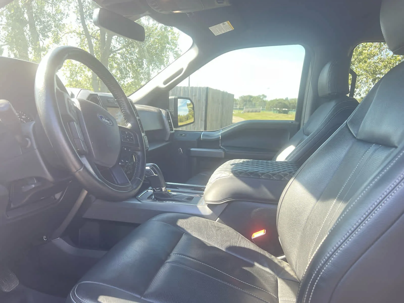 Used 2020 Agate Black Metallic Ford XLT image 7