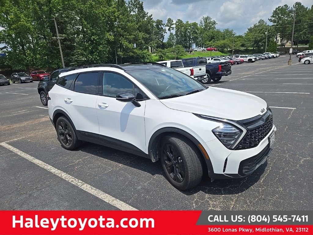 Used 2025 White Kia X-Line image 1
