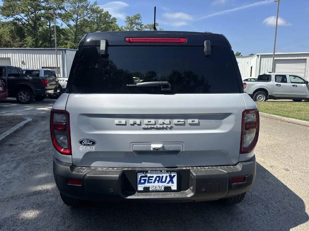 New 2026 Space White Metallic Ford Outer Banks® image 15