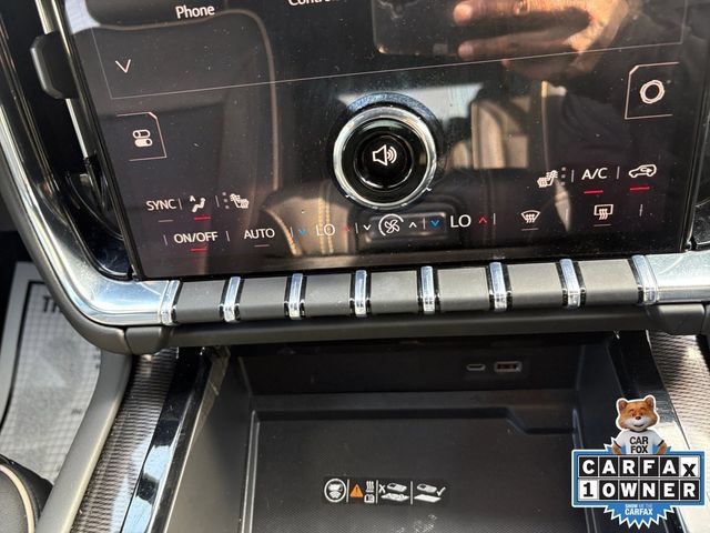 Used 2025 Onyx Black GMC Elevation image 4