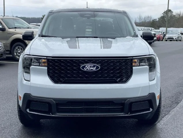New 2026 Space White Metallic Ford XLT image 43