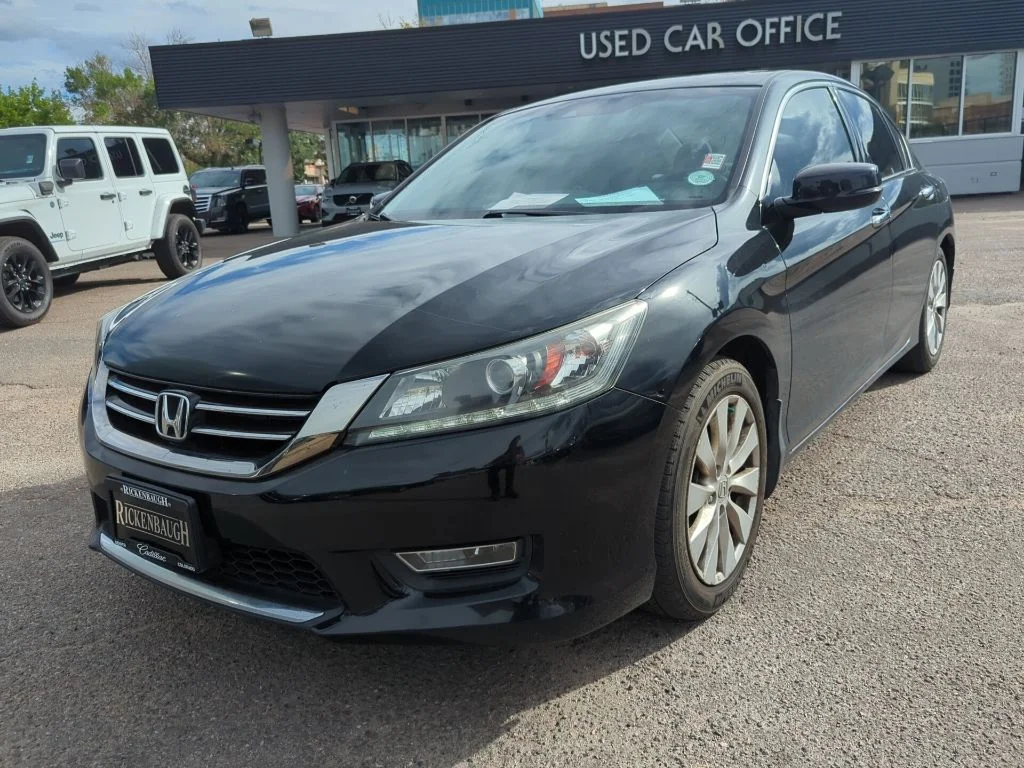 Used 2013 Black Honda EX-L image 3