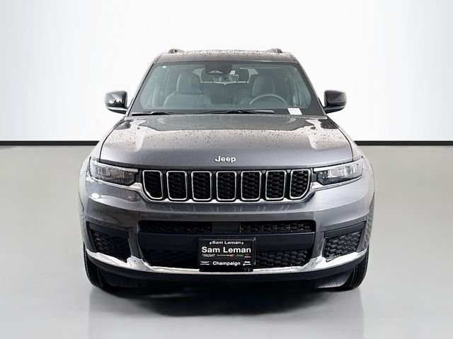 New 2026 Baltic Gray Metallic Clearcoat Jeep Laredo image 2