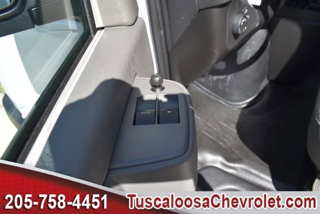 2025 Chevrolet Express Cargo Work Van - Photo 13