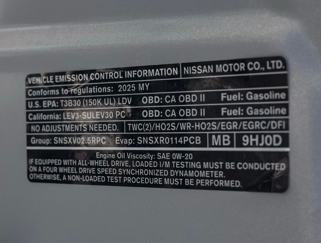 Used 2025 Silver Nissan 2.5 SL image 24