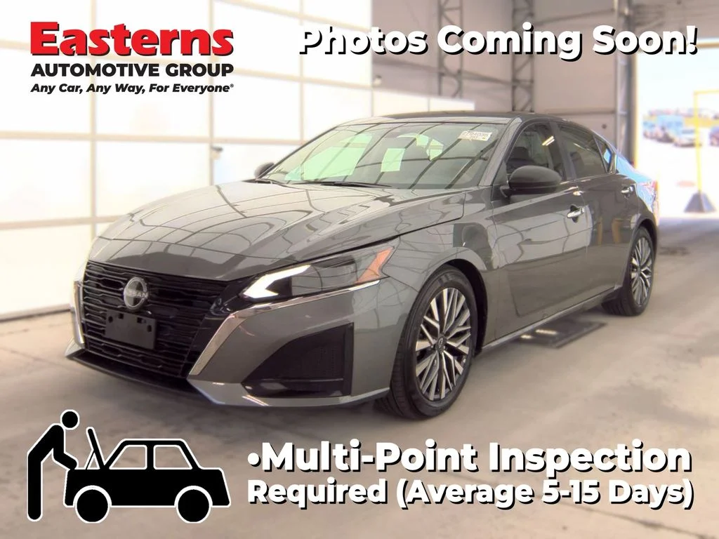 Used 2025 Gray Nissan 2.5 SV image 1