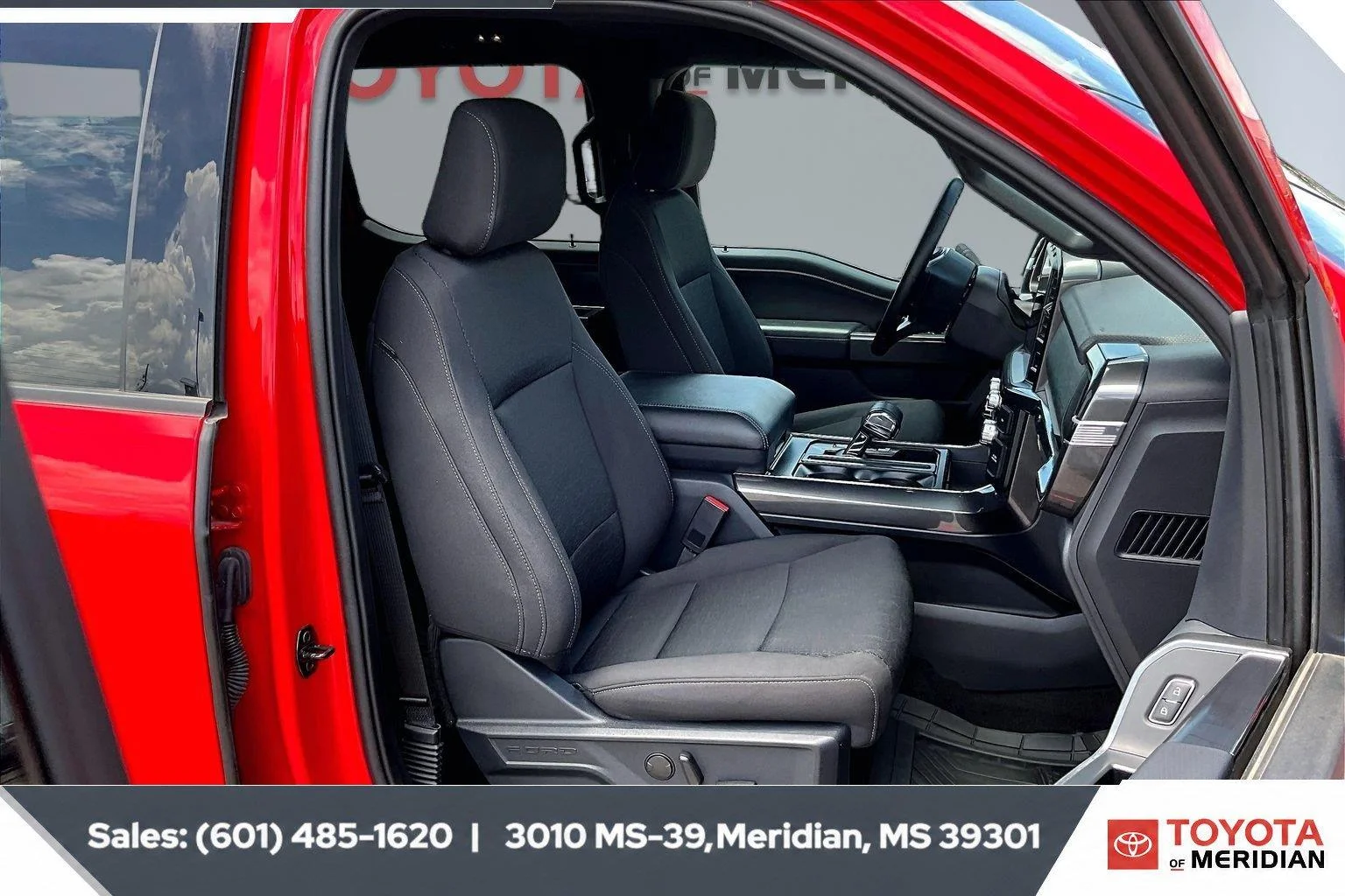 Used 2023 Race Red Ford XLT image 6