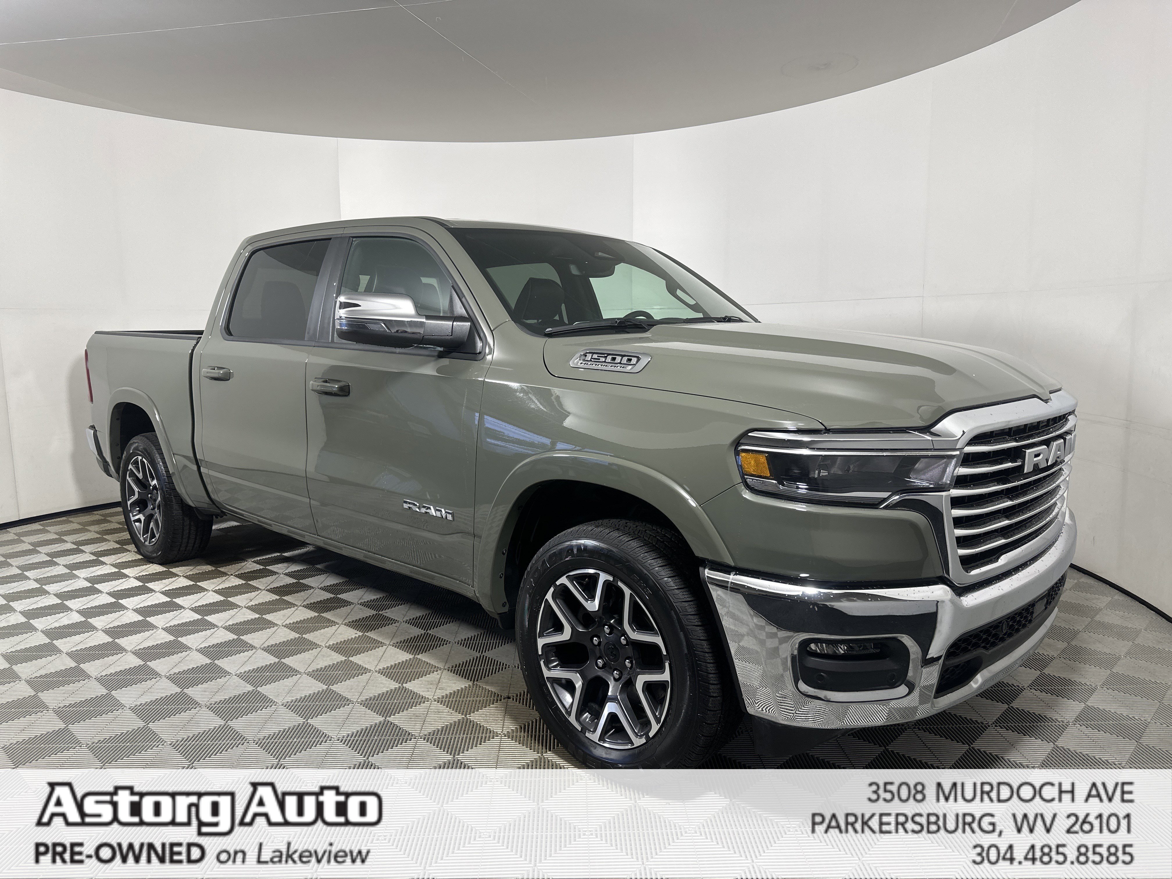 2026 RAM 1500 Laramie 4x4 Crew Cab 5'7's photo