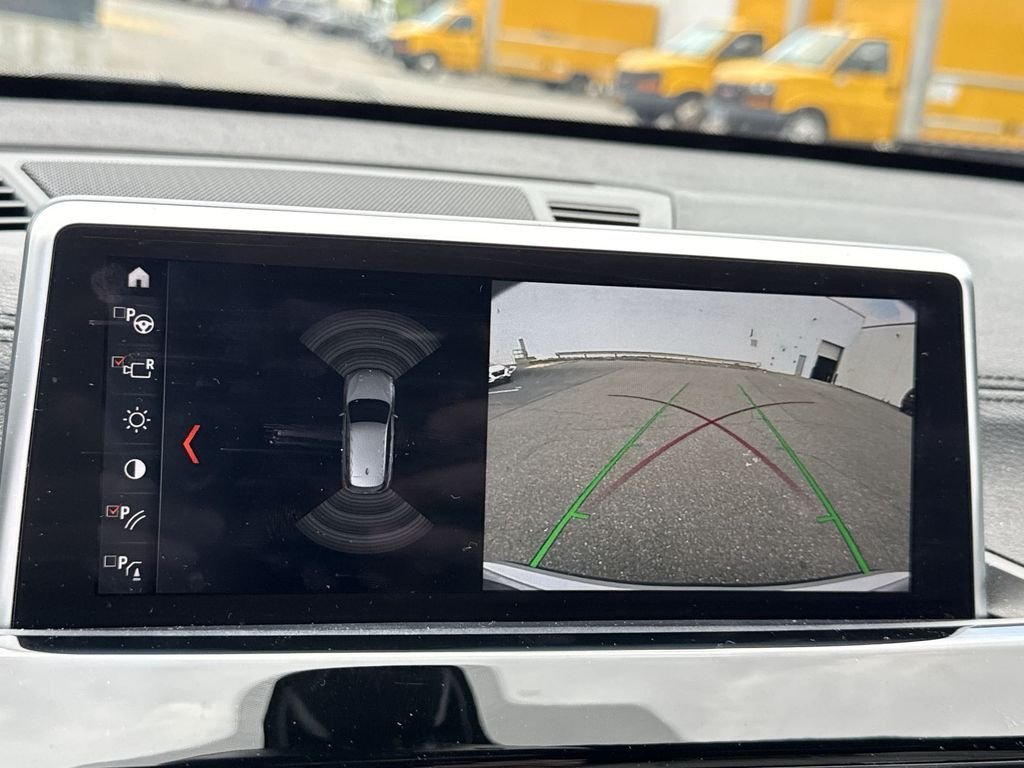 Used 2021 Glacier Silver Metallic BMW xDrive28i image 6
