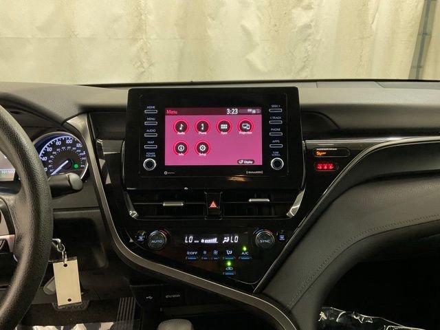 Used 2022 Silver Toyota LE image 17