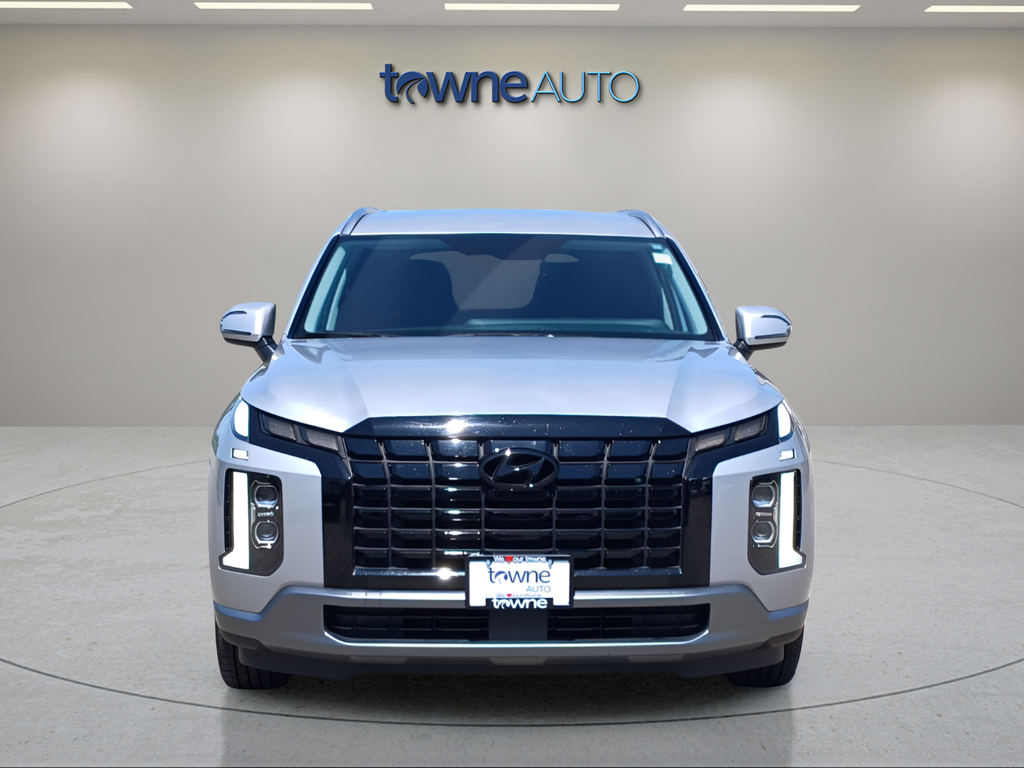 Used 2025 Silver Hyundai SEL image 8