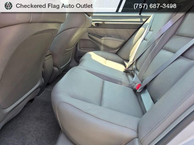 Used 2010 Alabaster Silver Metallic Honda EX-L image 19