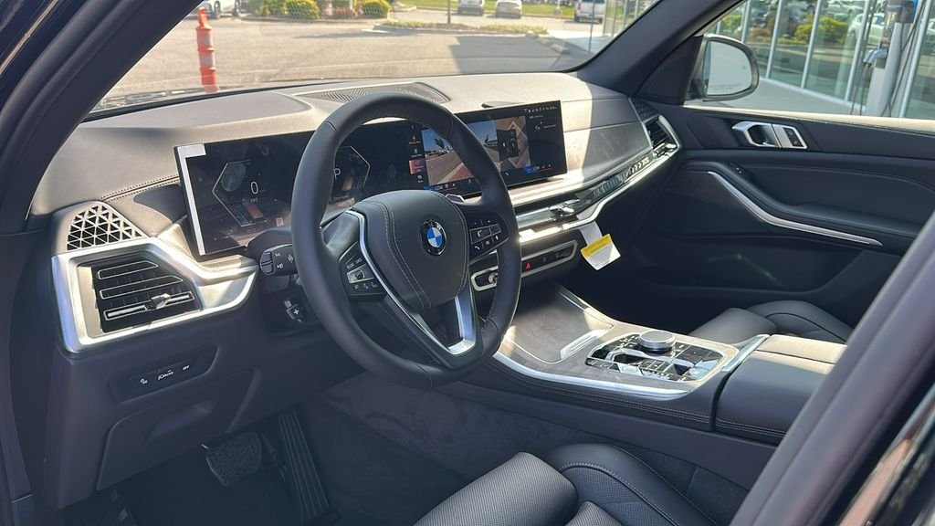 Used 2026 Black Sapphire Metallic BMW sDrive40i image 13