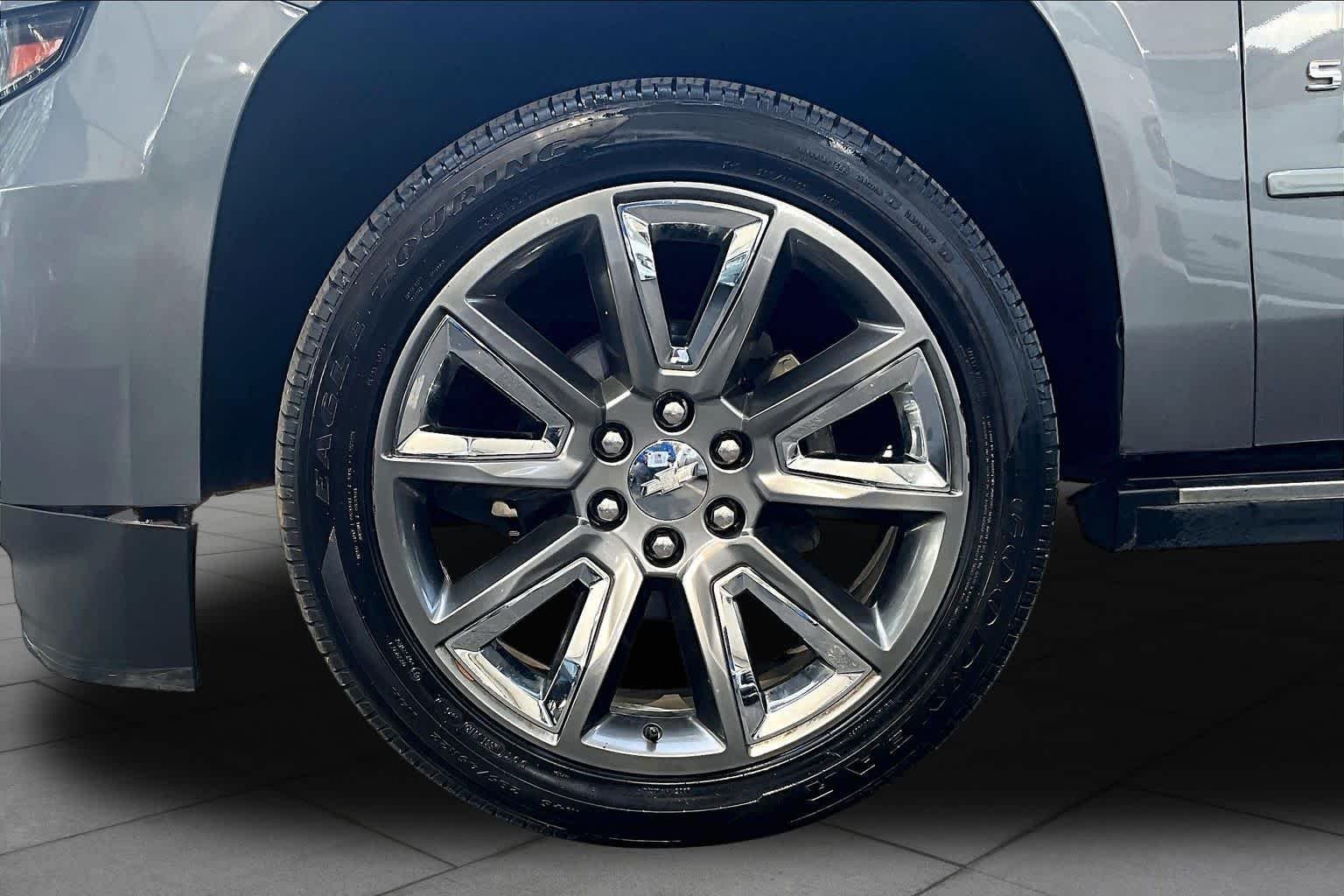 Used 2018 Satin Steel Metallic Chevrolet Premier image 10