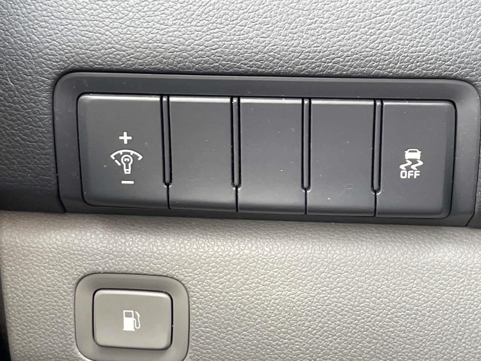 Used 2017 Bright Silver Kia LX image 39