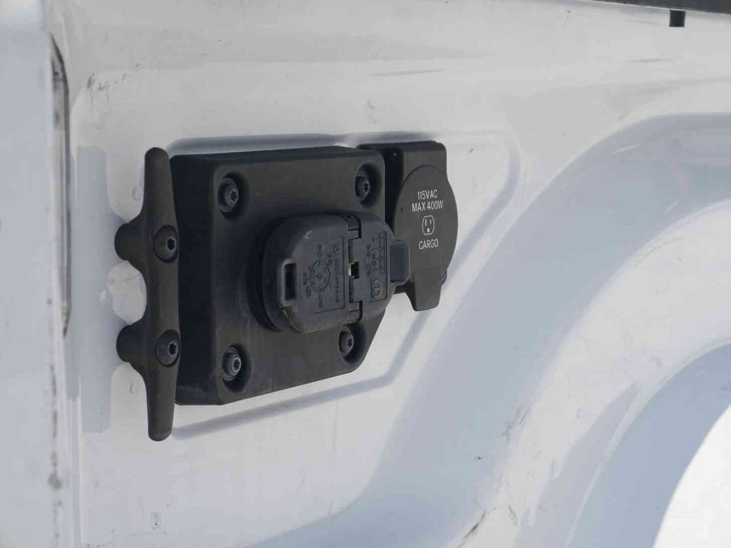 Used 2021 White Ram Tradesman image 11