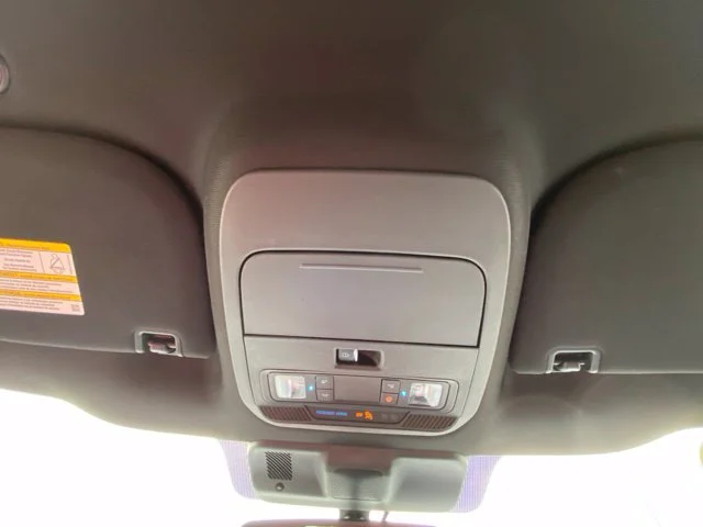 Used 2024 Gray Metallic Ford XLT image 19