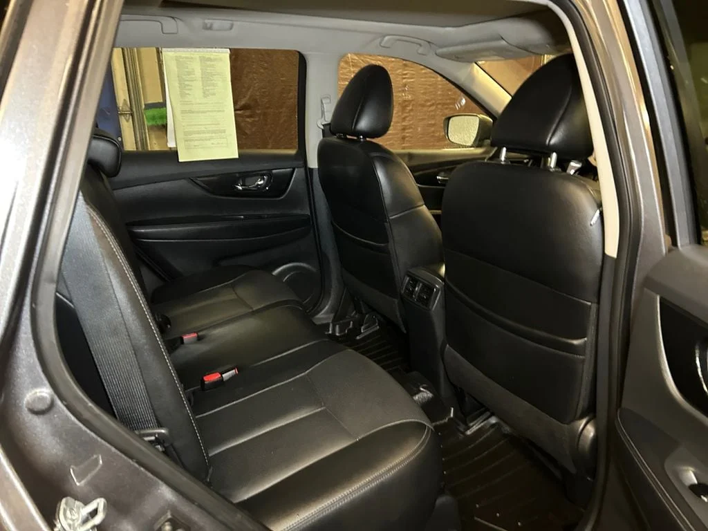 Used 2017 Gun Metallic Nissan  image 18
