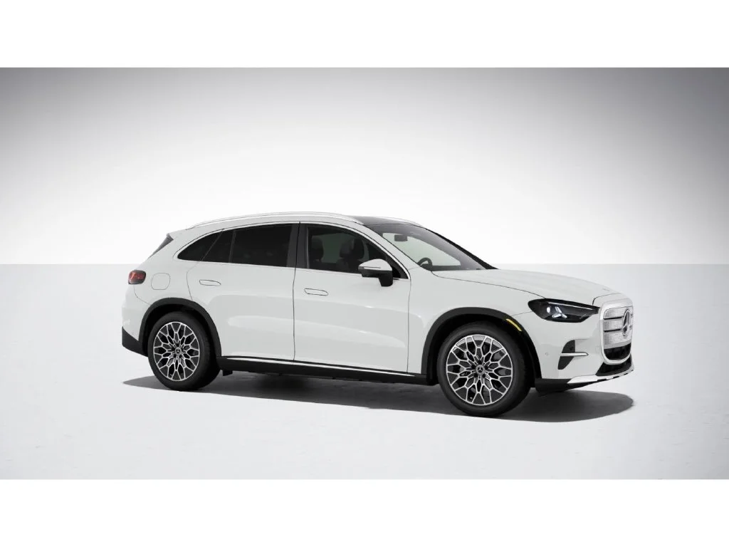 New 2027 White Mercedes-Benz GLC 400 image 13