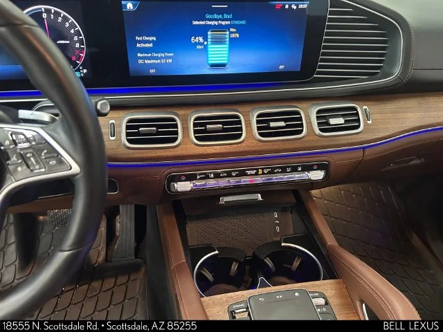 Used 2025 White Mercedes-Benz GLE 450e image 23