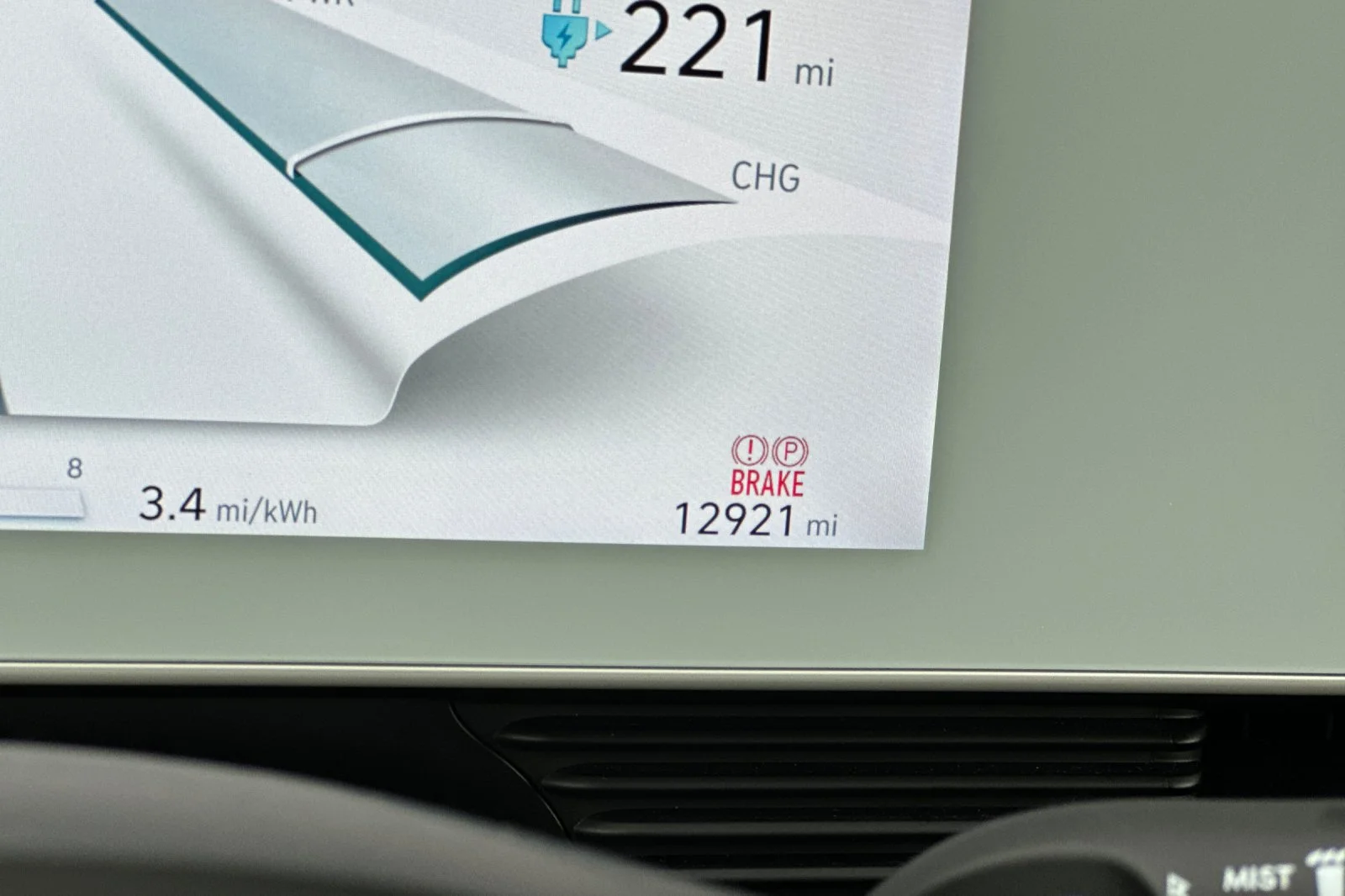 Used 2024 White Hyundai SEL image 29
