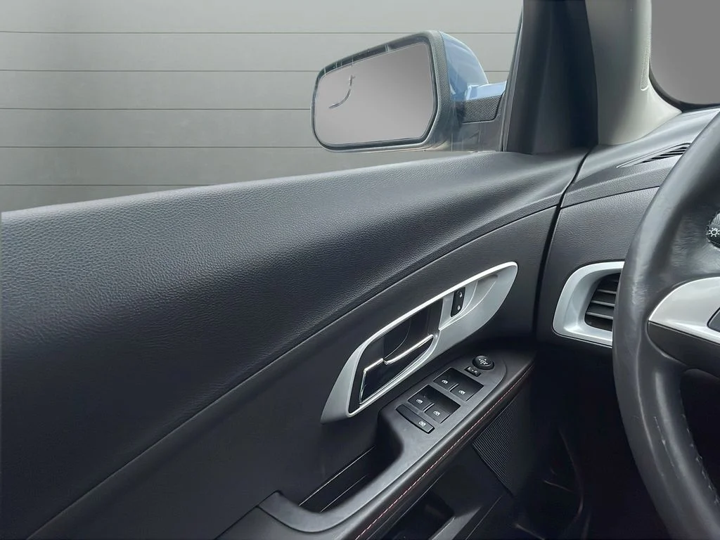 Used 2012 Blue Chevrolet LT image 32