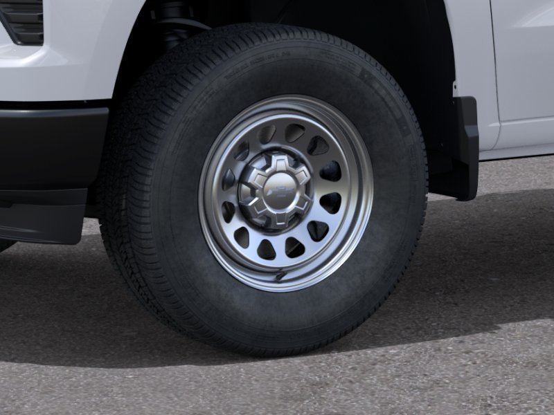 New 2026 Summit White Chevrolet WT image 9