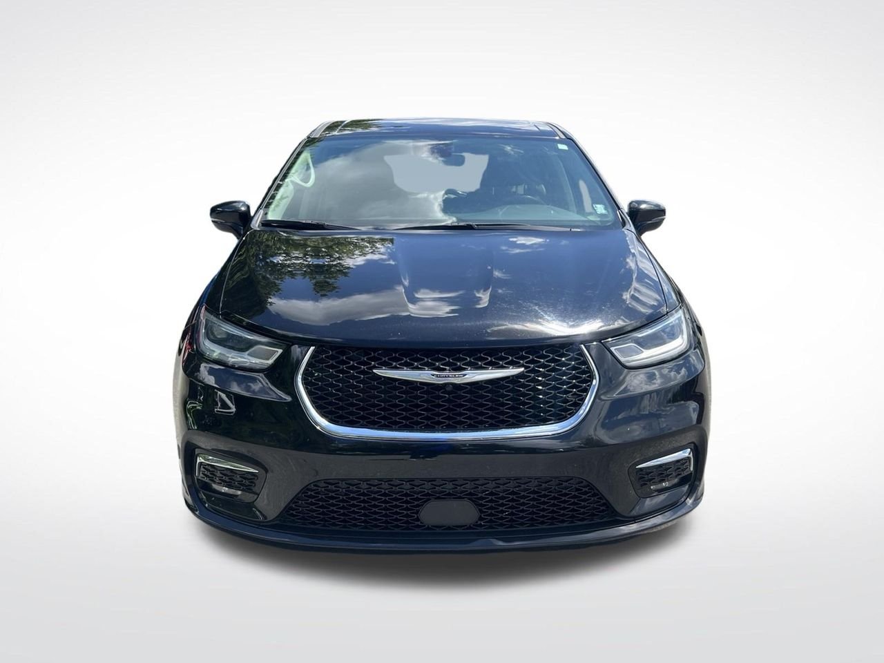 Used 2024 Black Chrysler Touring L image 9